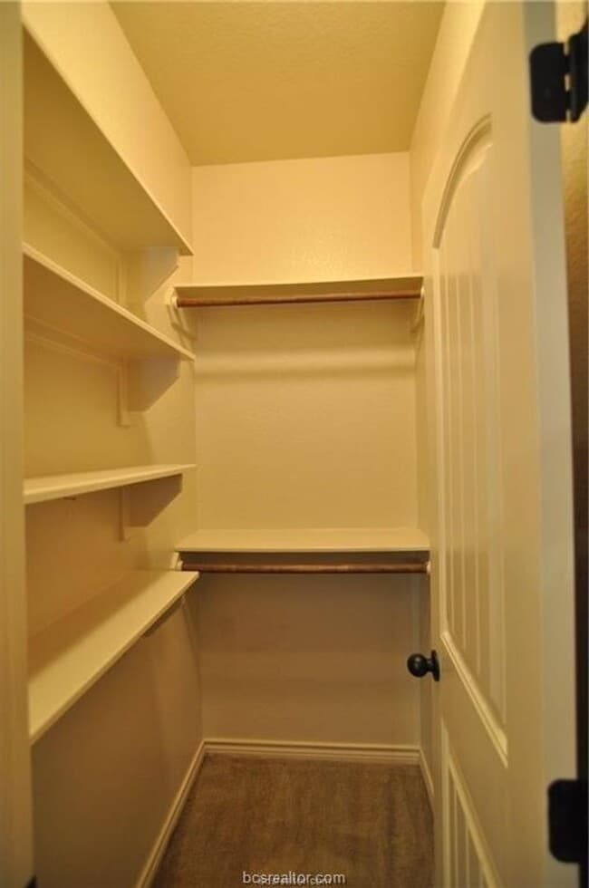 Building Photo - August 2026 Pre-Lease!! Spacious 4 Bed, 3 Bath with Covered Patio!