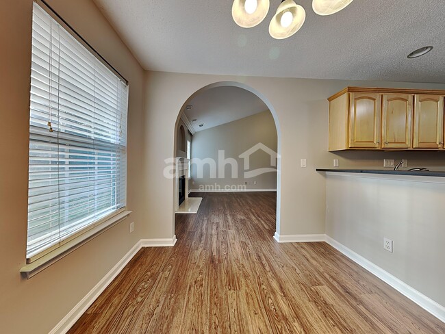 Photo - 6902 Brachnell View Dr