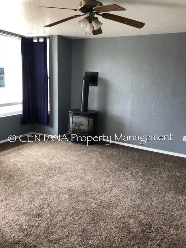 Photo - 1119 W Broadway St Unit Upstairs