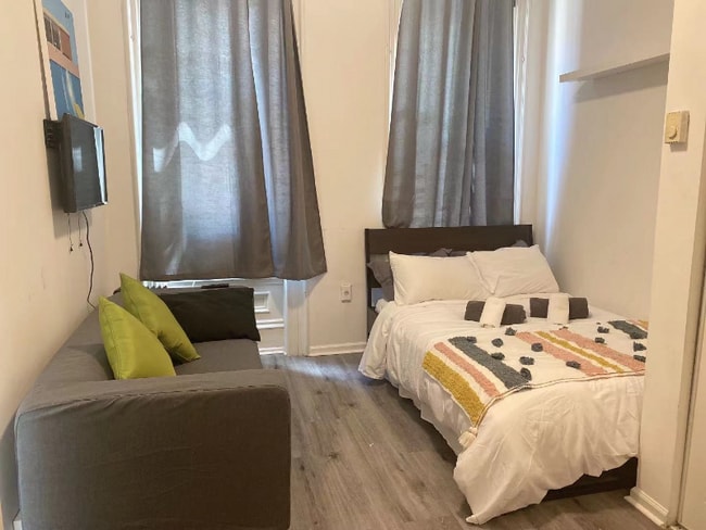 Photo - 1725 Bainbridge St Unidad 1F