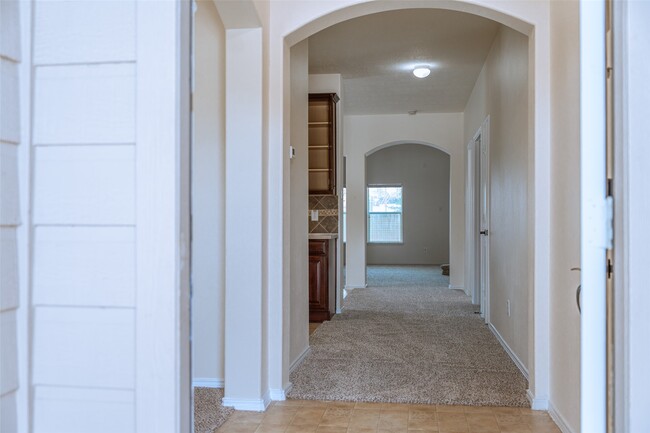 Photo - 1902 Vernal Glen Cir