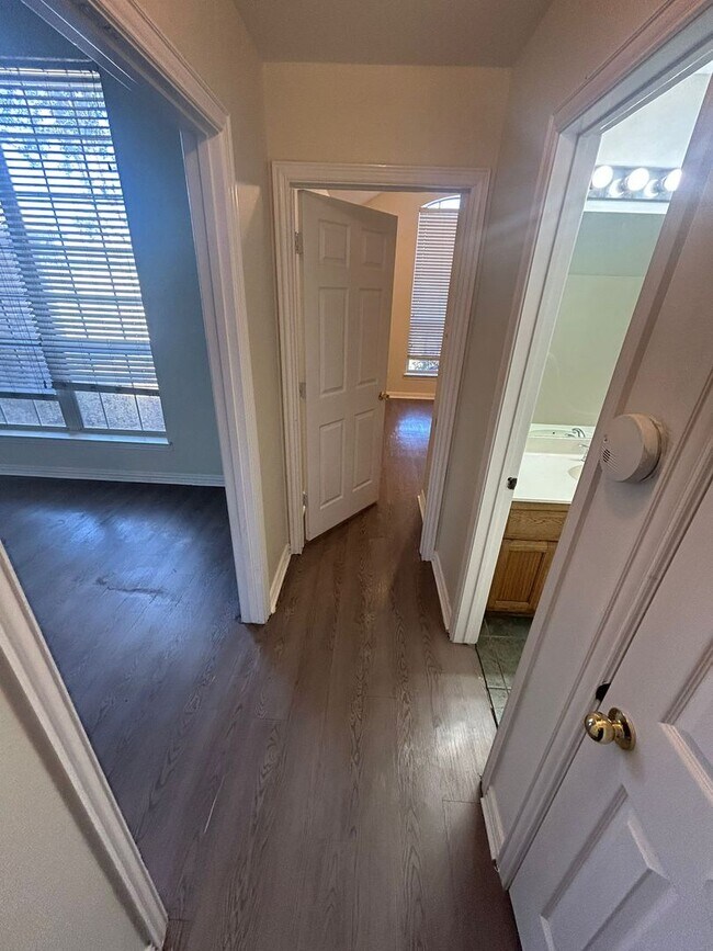 Photo - 1001 Brookhaven Dr