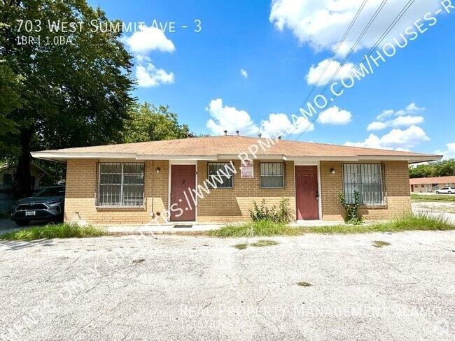 Building Photo - AVAILABLE NOW! 1 Bedroom / 1 Bath Unit 3 Rental