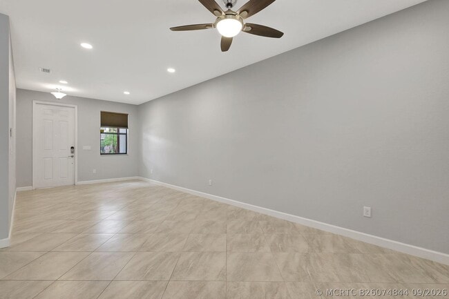 12950 Anthorne Ln