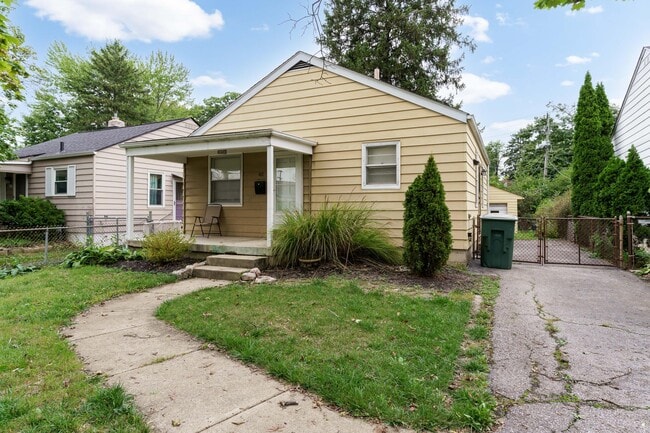 Photo - 62 E Stanton Ave