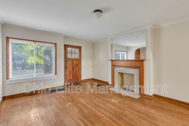 Photo - 49 S Burgess Ave