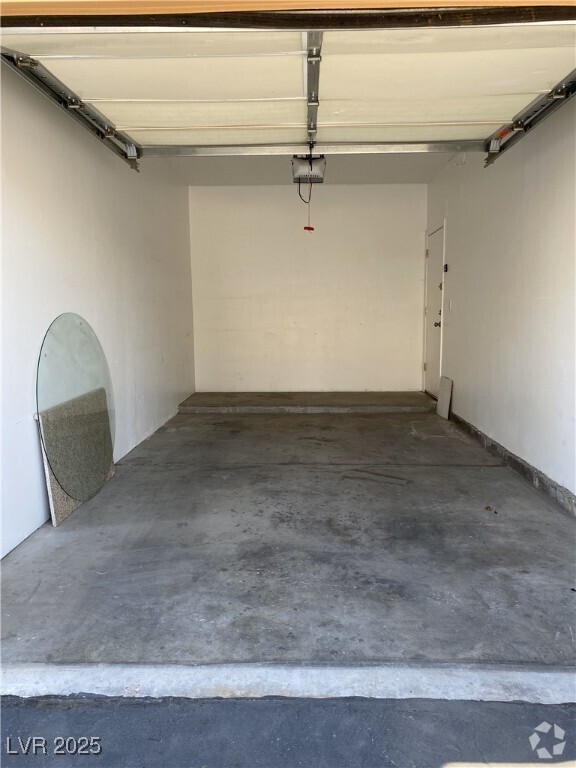 Building Photo - 1830 N Buffalo Dr Unit 2020 Rental