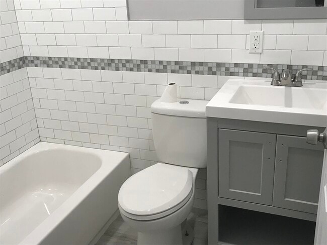 Photo - 1401 27th St Unit 1