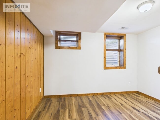 Photo - Four Bedroom on South Grand!