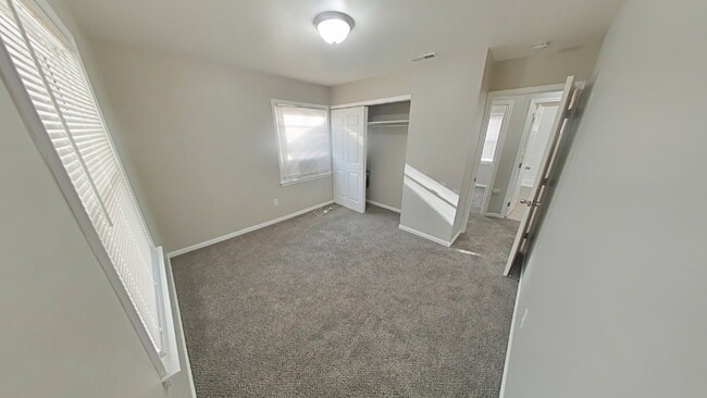 Photo - "Charming 3-Bedroom Home in Roseville - Cozy Living with 924 Sq Ft of Comfort!"