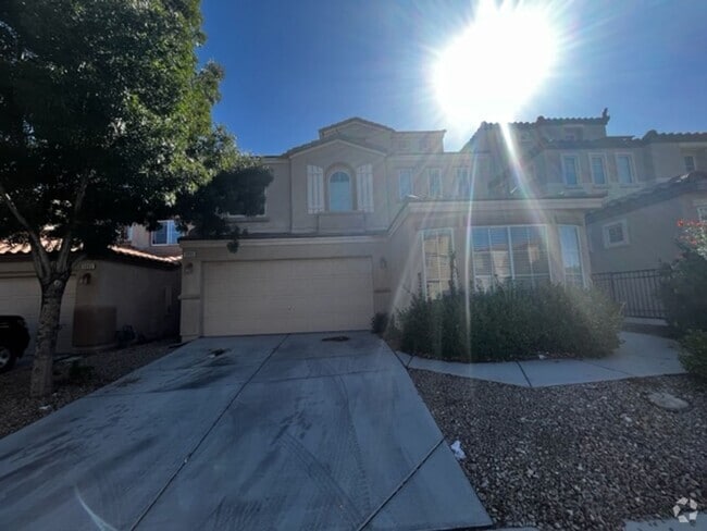 Building Photo - Welcome to this stunning 3-story home loca...