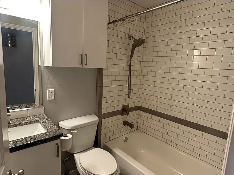 Photo - 71 S Main St