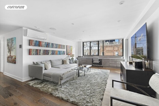 Photo - 224 E 52nd St