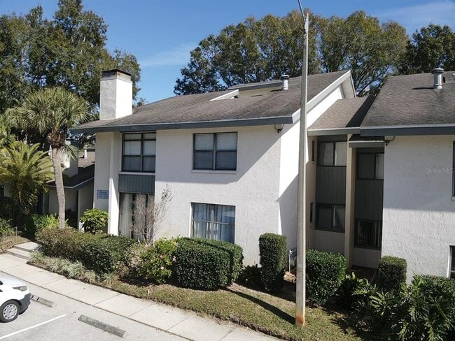 Building Photo - 2040 San Marcos Dr SE Unit 105