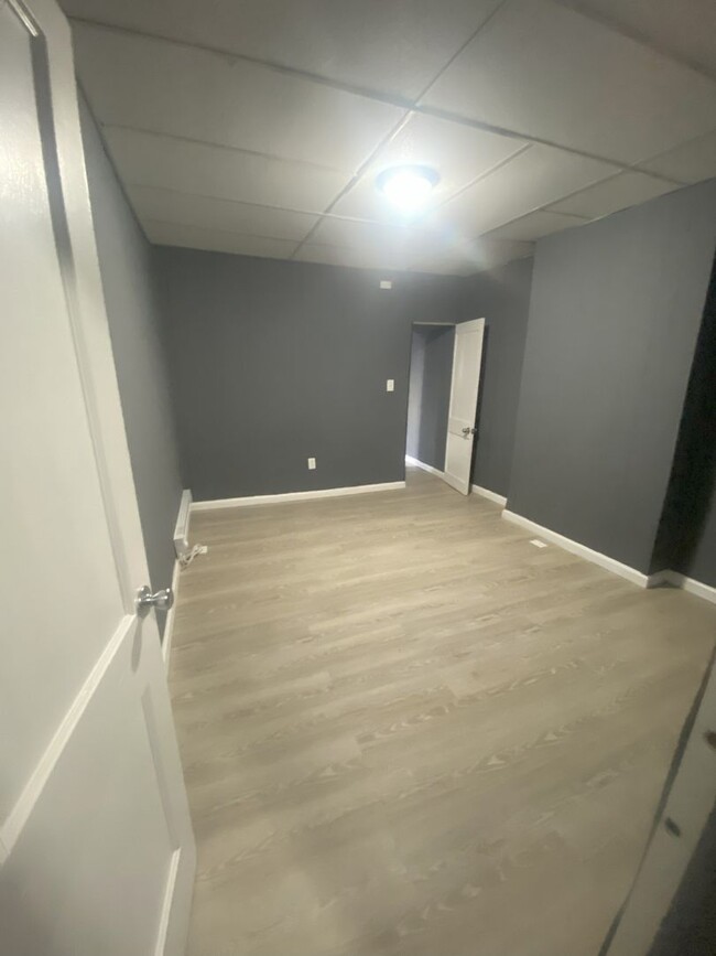 Building Photo - 3507 6th St Rental