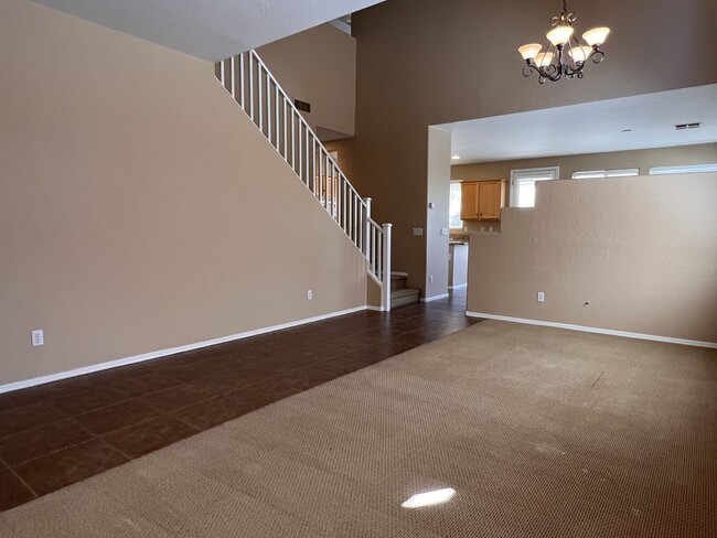 Photo - 6631 S Classic Way