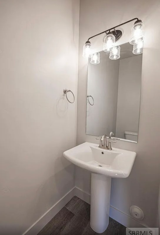 Photo - 651 S 2400 W