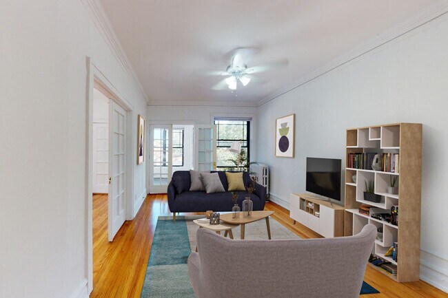 Photo - 5300-5308 S. Greenwood Avenue