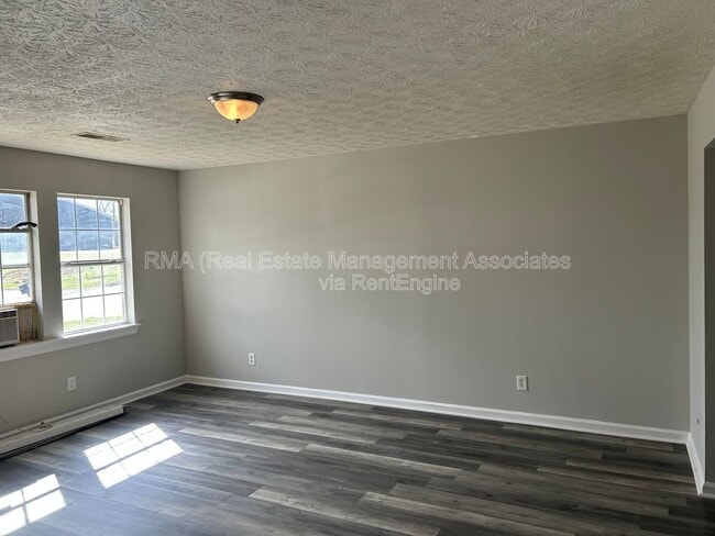 Photo - 411 E Central Ave