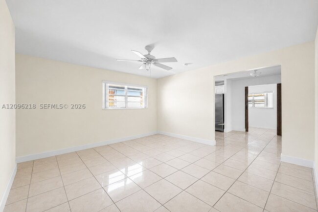 3233 SW 25th St Unidad 2