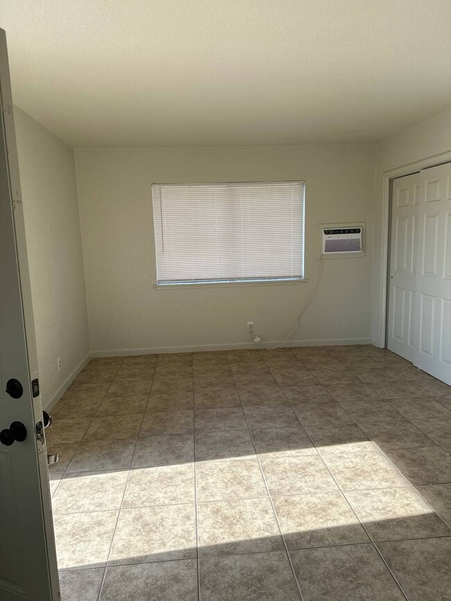 Photo - 1161 Letts Ave