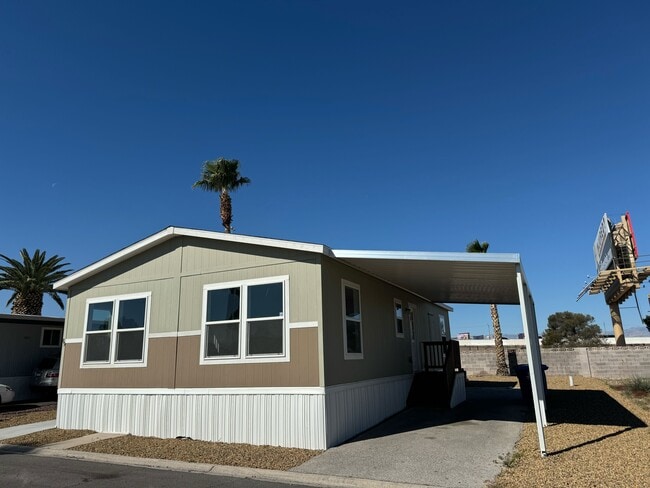 Photo - 2627 S Lamb Blvd