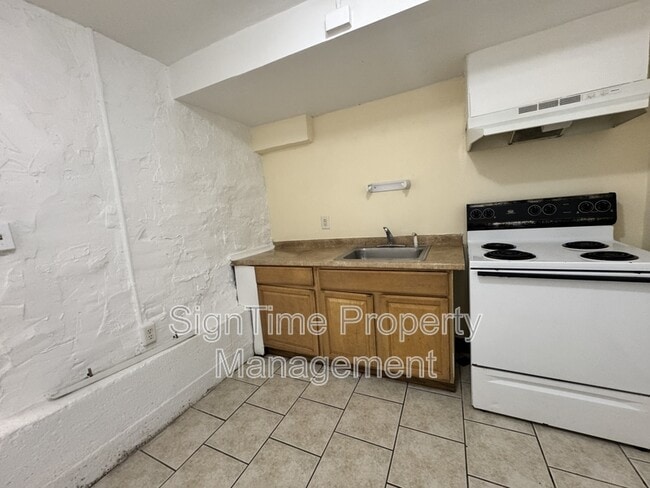42 E Washington St Unit 4 BSMT
