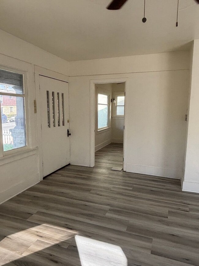 Photo - 1710-1712 Obispo Ave Unit 1710 Obispo Ave