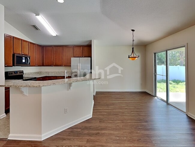 Photo - 351 N Twin Maple Rd