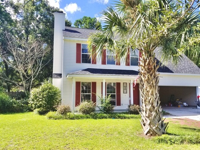 Photo - Charming 4 Bedroom Home in Center Lake Sub...