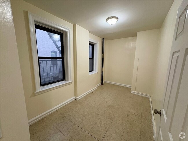 Building Photo - 86 Hamilton Ave Rental