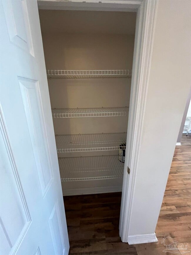 Photo - 1348 Redwood Ln