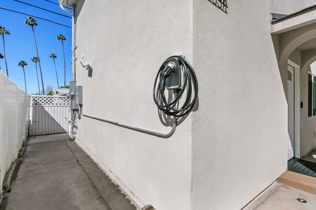 Photo - 1133 N Maryland Ave
