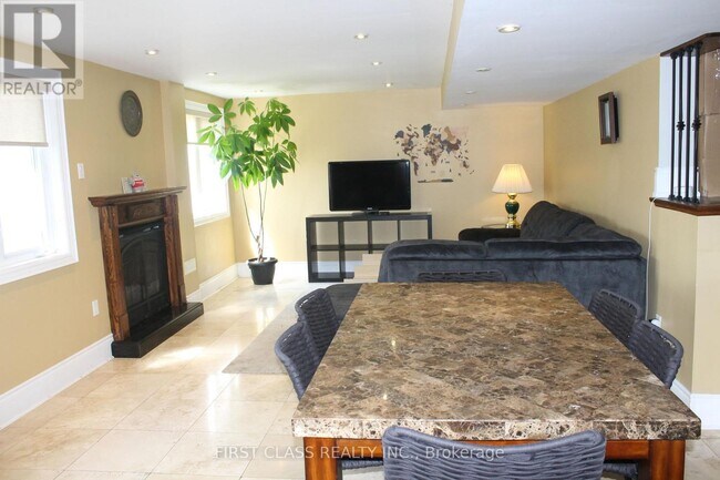 Photo - 37 Townwood Dr