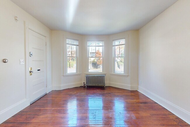 Photo - 539 Mt Auburn St Unit 2