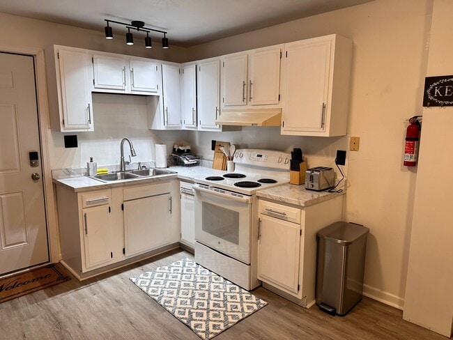 Unit 2 - 147 State St Unit 2