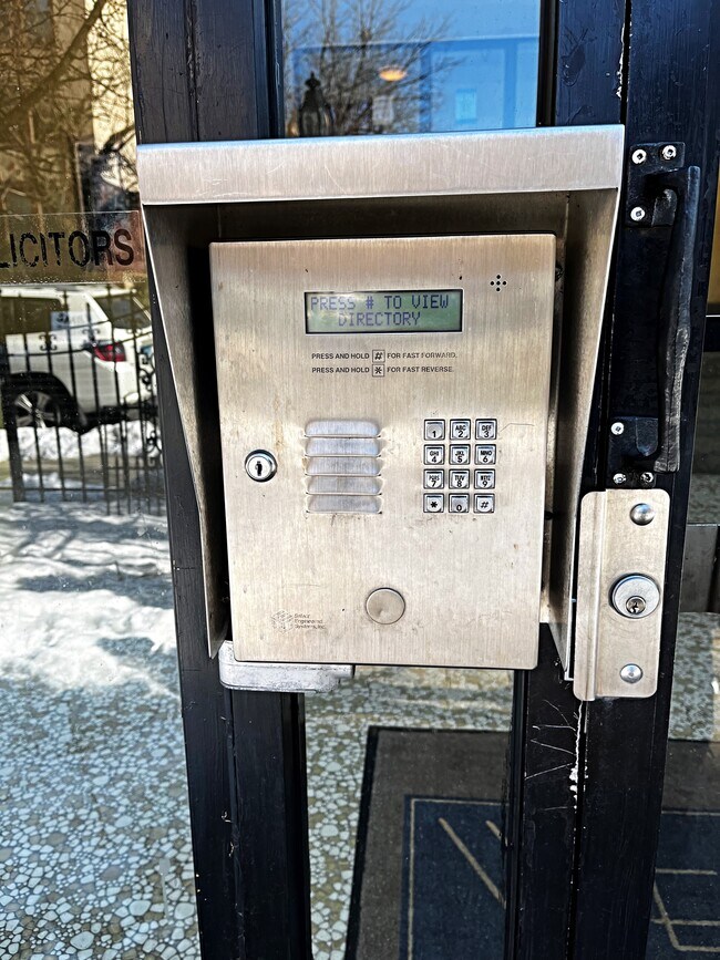 Intercom - 40 Owen St