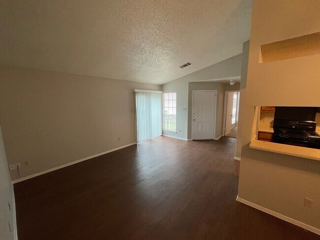 Photo - 513 Sierra Cove Unidad 1