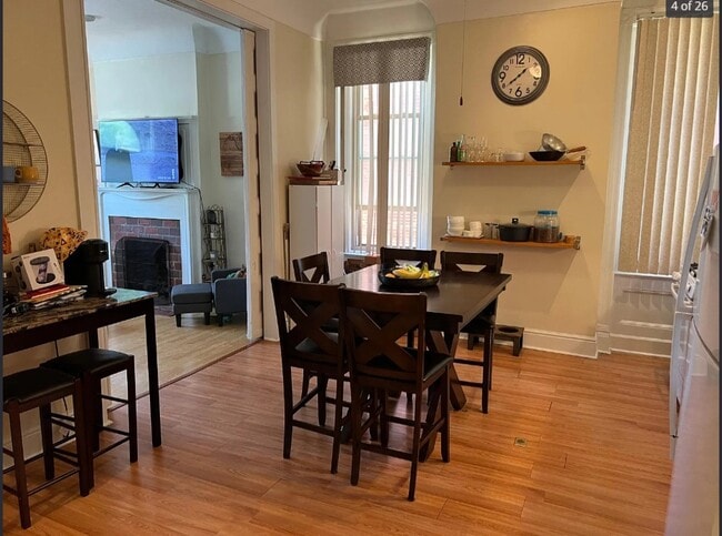 Photo - 2306 Sidney St Unit 1