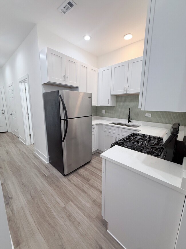 Photo - 7216 S Perry Ave Unidad 2