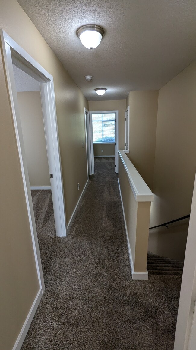 Photo - 10465 NE 5th Cir