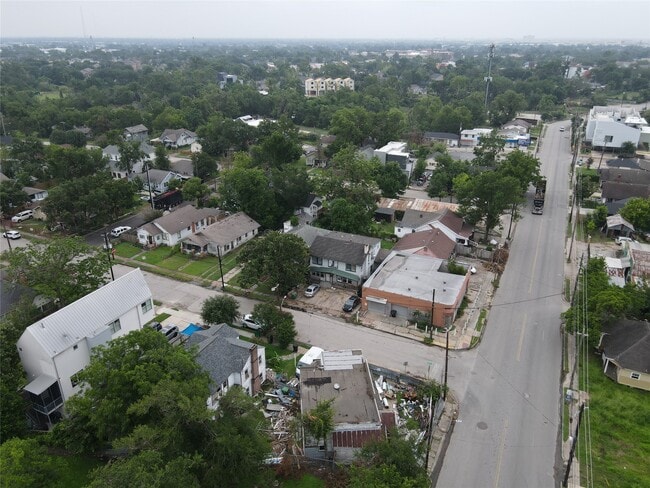 Photo - 103 Cosmos St