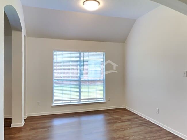 Photo - 802 Cherry Blossom Dr