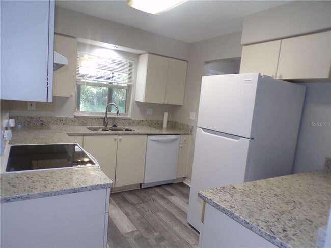 Photo - 1088 Melville Rd