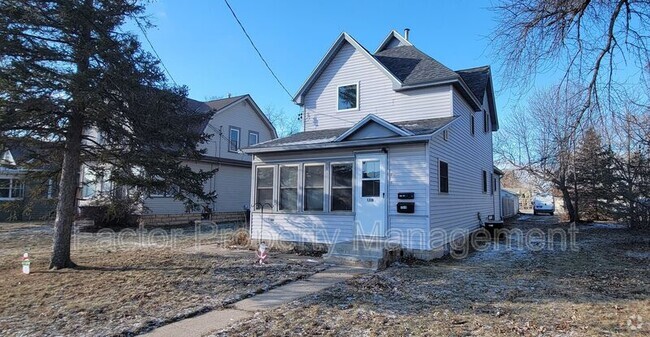 Building Photo - 1318 1/2 3rd Ave. Rental