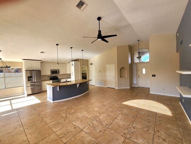 Photo - 15013 S 46th Pl