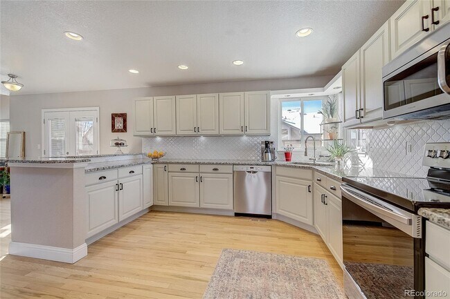 Photo - 1714 Foxfield Dr