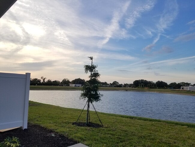 Photo - 5742 Archipelago St