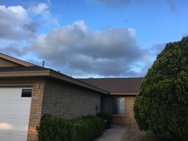 Photo - 9807 Memphis Ave Unit B