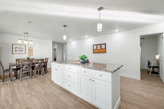 217 N Fraser Dr